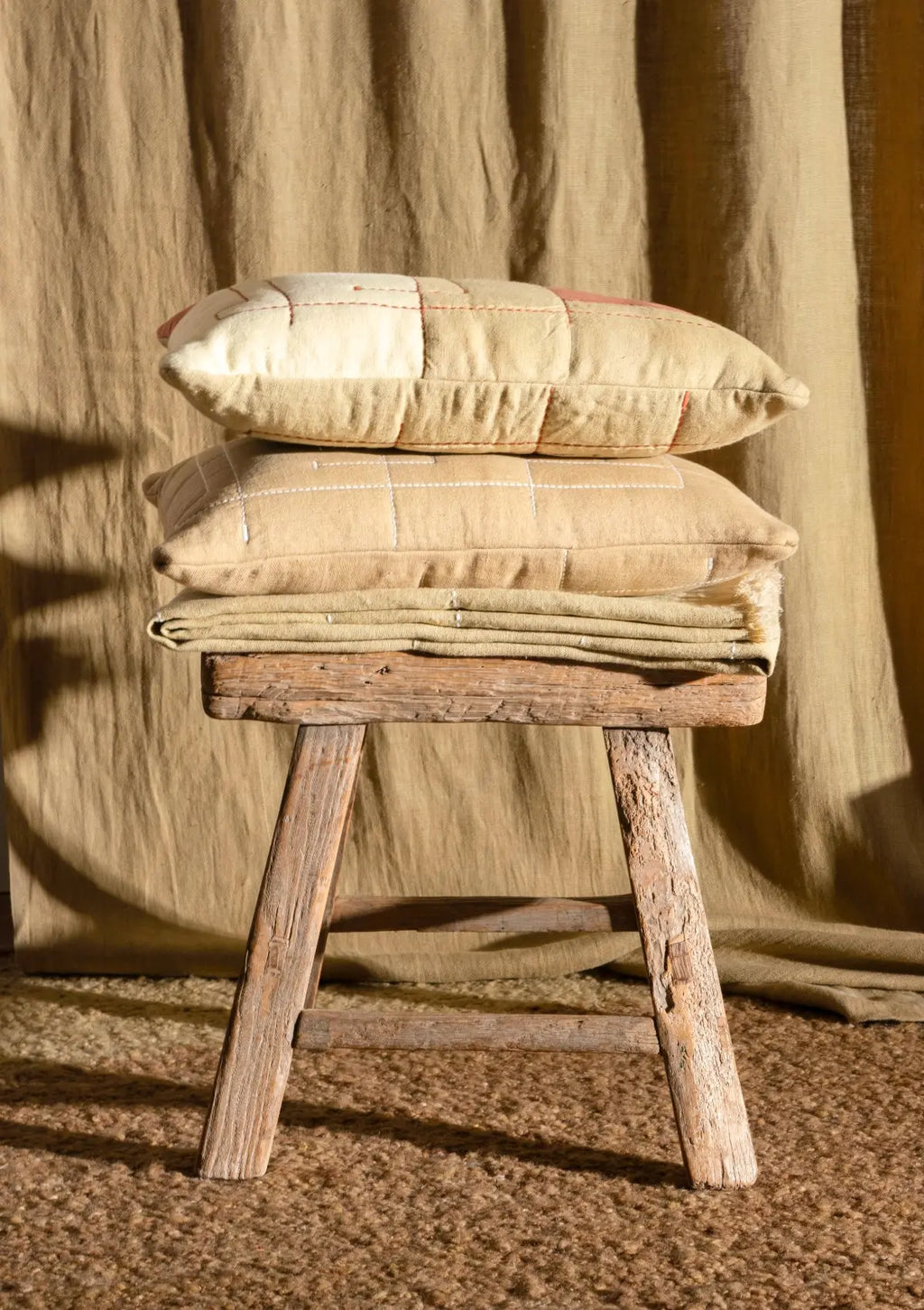 Coussin en Lin Brodé Taka Santal Patchwork MILLE et CLAIRE