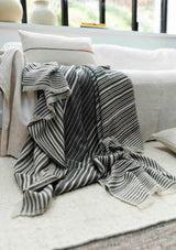 Plaid Thar Black & Off-White MILLE et CLAIRE
