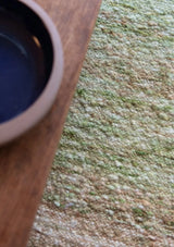 Tapis Heaven Rice, Vert Neem MILLE et CLAIRE
