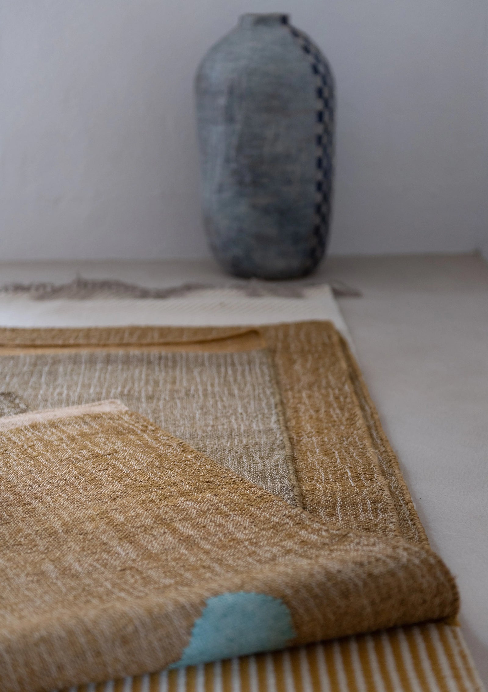 Chat Tai Rug Natte de sol Chattaï Aquamarine – Tissage en chanvre et coton